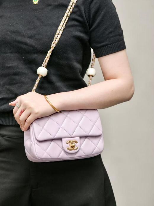 香奈儿24s春夏双珍珠大𝖬𝗂𝗇𝗂淡紫色（HH） 商品图0