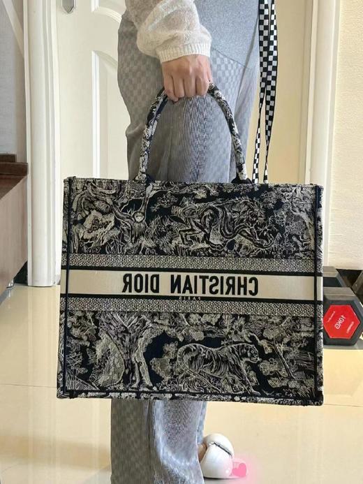 迪奥-工艺的神仙色老虎托特包，要好版本的就选这个！（HH） 商品图6