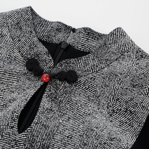 QF813斯尔丽2025新款新国风改良版旗袍收腰放摆插片拼接印花优雅连衣裙 商品图5