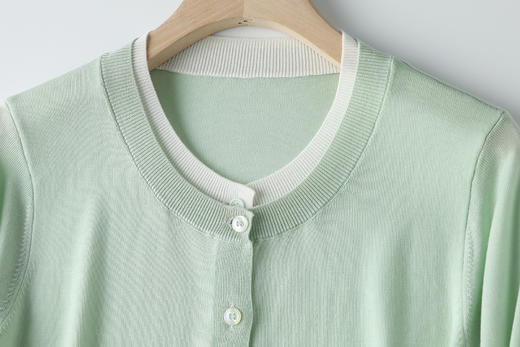 【高品质私服】【天丝假两件开衫】极具随性松弛感，简约不简单JZ2515-CC 商品图4