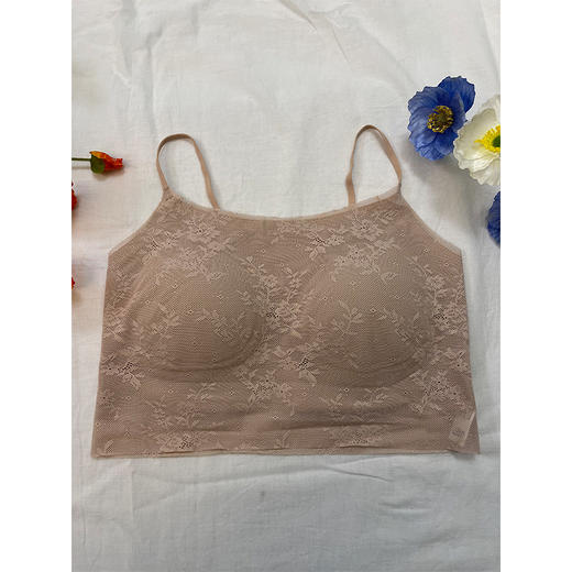 免穿文胸 蕾丝无痕贴合吊带 细腻柔软质感 半固定贴合设计 稳固承托 可调节肩带 商品图6