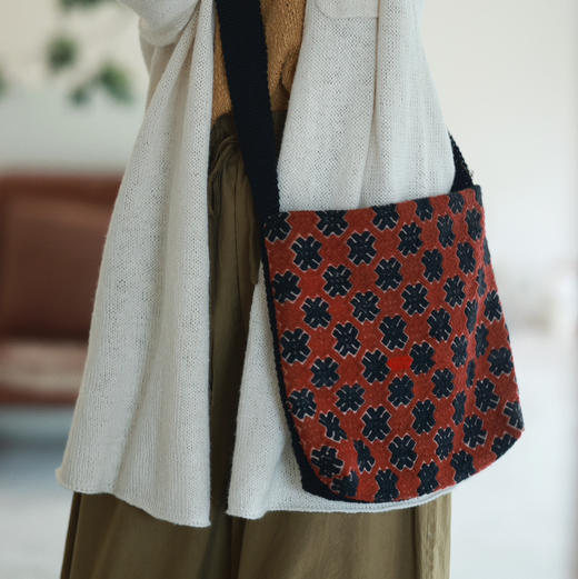 纯在·老绣布 手工斜挎单肩包 商品图6