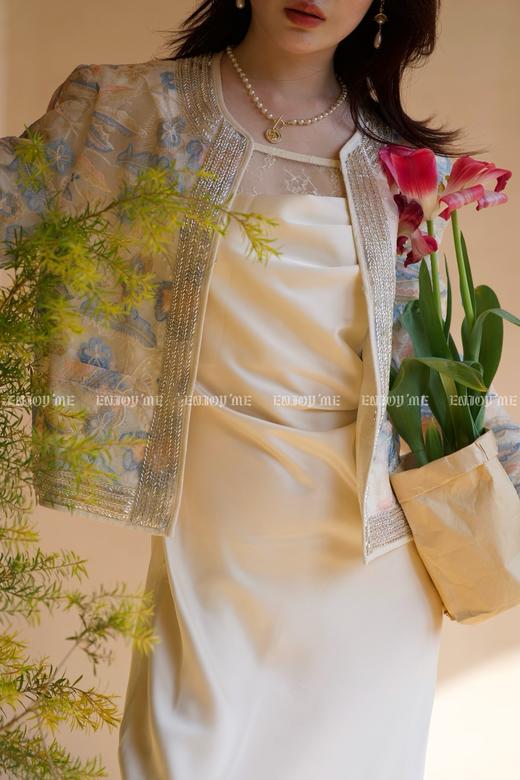 【门店同款】ENJOY春季绮梦繁花刺绣花拼接碎钻外套 162146820 商品图4