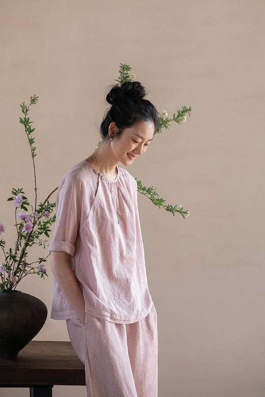 牧衣游原创100支精细新疆棉手工刺绣炒色套头衫轻薄复古上衣 梅酿 商品图5