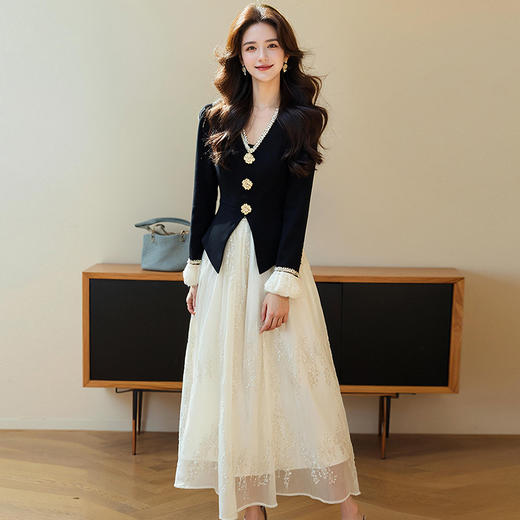 【20-22号福利价】奢姿大码女装2025春季气质V领连衣裙胖妹妹假两件拼接时尚裙子9951893677 商品图3