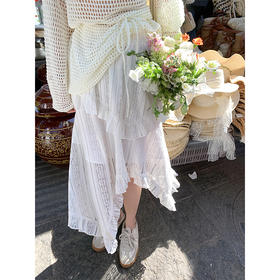 <曾小咸推荐>设计感白色不规则高腰A字半身裙