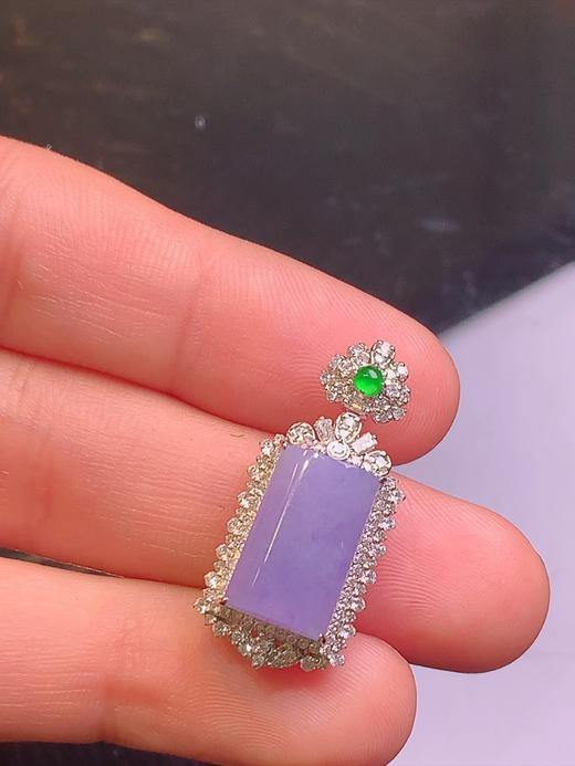 紫罗兰无事牌翡翠吊坠 商品图1