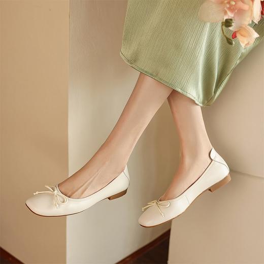 手工女鞋一脚蹬浅口豆豆鞋女2025新款蝴蝶结奶奶鞋软底1.8CM 商品图1