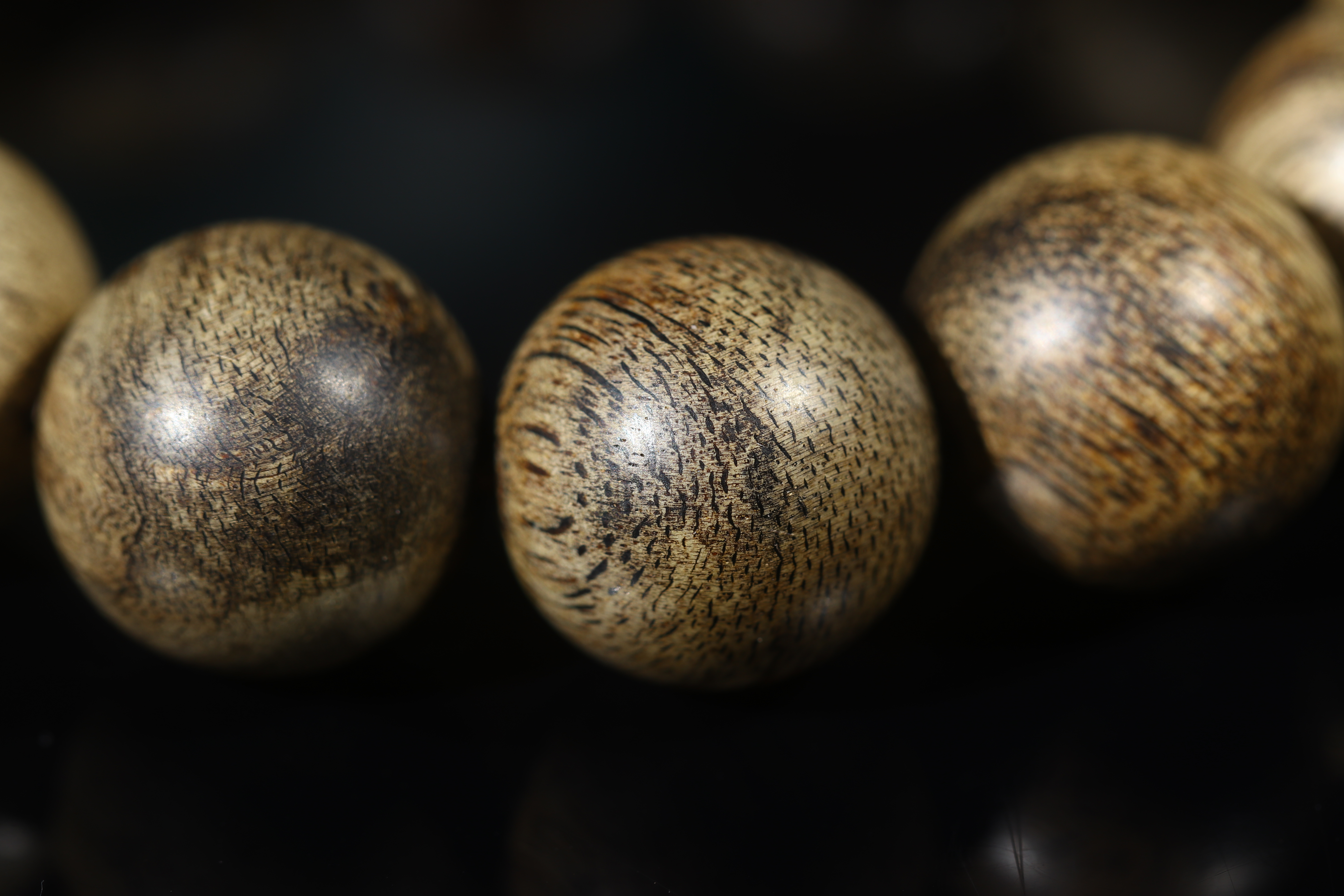 沉香手串太香了是不是假的为什么在线