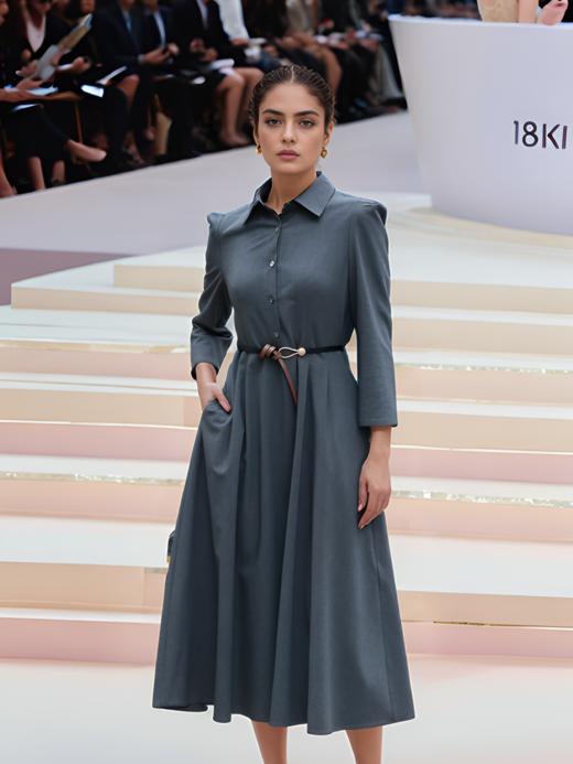 迪奥方肩袖大摆连衣裙 商品图0