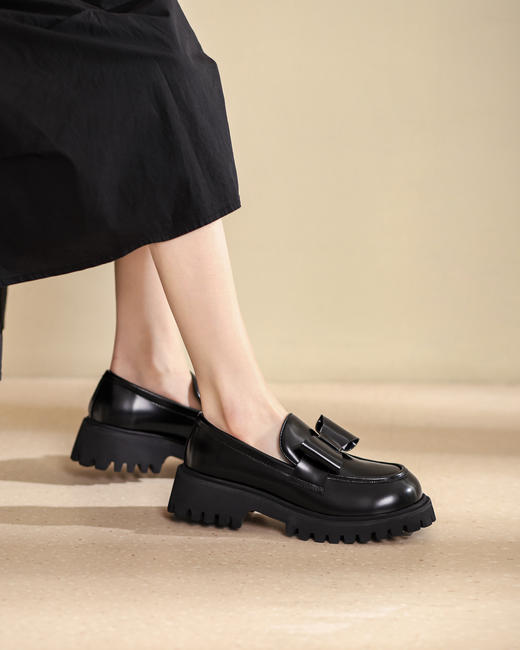 westory秋冬蝴蝶结乐福鞋厚底一脚蹬单鞋圆头减龄真皮女鞋W22AM54141 商品图5