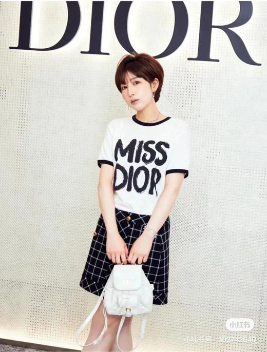 D10R女款2025夏季新款撞色领口圆领T恤 商品图1