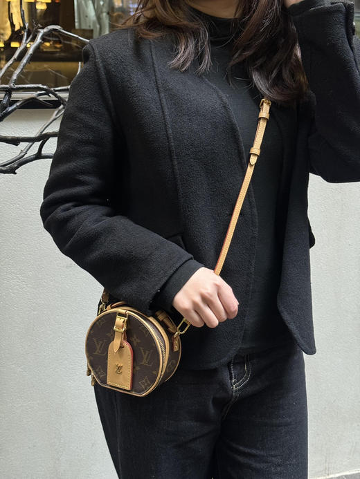 Lv 老花 mini chapeau 圆饼包 商品图1