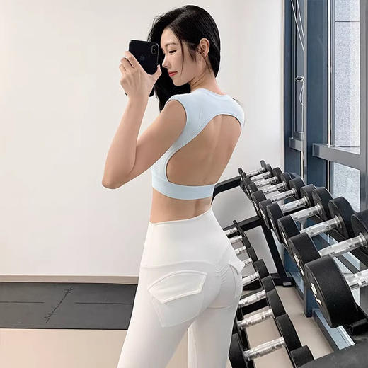 【限时秒】YOGACODE【火树银花系列】春夏新款运动背心女固定杯凉感透气健身露背瑜伽背心DWB115132 商品图4