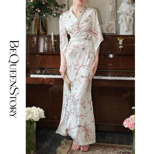 余潇潇【东方雅韵】2025春装新款气质长款轻奢复古系带印花套装裙 商品图0