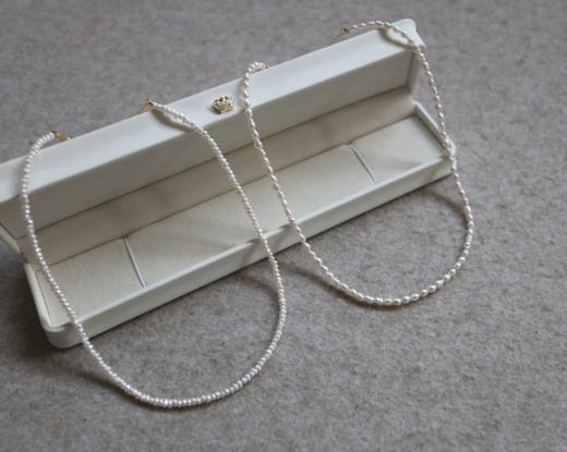 年少不知珍珠美 哈！天然淡水 小点位的 不规则 扁片&米珠 项链 两款入 商品图0