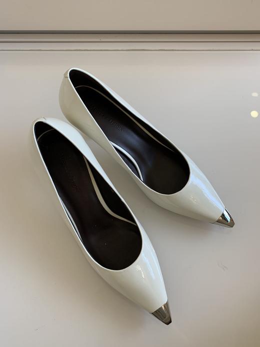 “ 巴洛克 ” 珍珠白 小邹胎牛漆皮 内里羊皮 跟高6cm左右，不退不换 商品图1