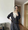 福利款  VI真丝羊毛纱深V假两件针织衫   通勤休闲设计师款 商品缩略图0