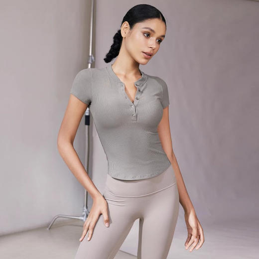 跃牌【倚窗听雨】系列 Athena lulu 兰精莫代尔亨利衫女V领瑜伽服T恤运动健身短袖上衣DA88 商品图0