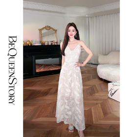 余潇潇【轻羽舞会】2025春装新款蕾丝羽毛亮片收腰吊带A字连衣裙