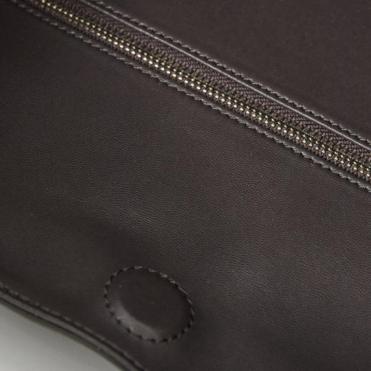 ROMI STUDIO“松弛慵懒”100%牛皮大容量软皮单肩腋下包RW24LP31376 商品图3