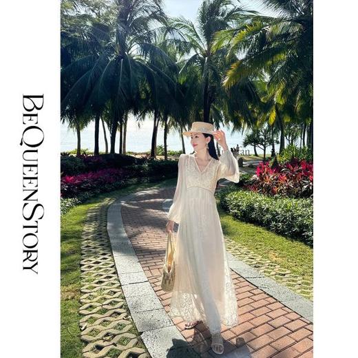 余潇潇【诗意绽放】2025春装新款重工精致钉珠花边V领绣花连衣裙 商品图2