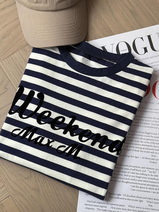 现货 THS-限时 max家 松弛衣橱感 极简风经典条纹字母长袖T恤 BH2567 商品图3