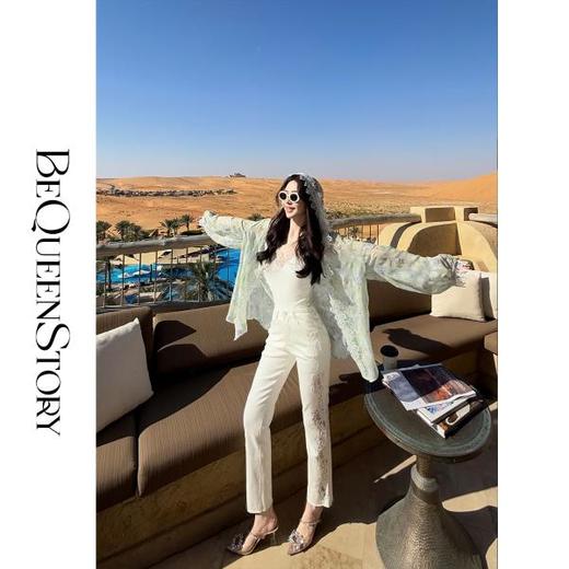 余潇潇【漫步生花】2025春装新款棉天丝混纺拼白色蕾丝欧若风牛仔裤 商品图3