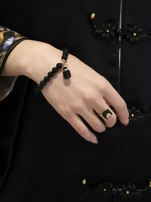 MELI&MOLI |黑耀石迷你方糖瓶黑耀石圆珠弹力手链—五行之水 商品图0