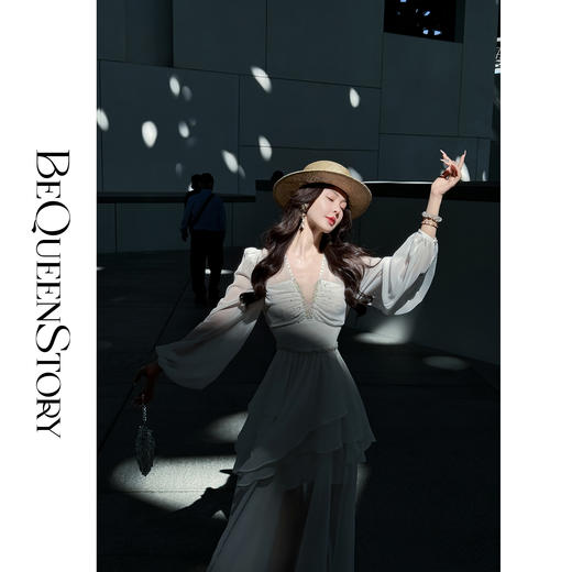 余潇潇【海上卢浮宫】2025春装新款仙气飘逸乔其纱欧若风长袖连衣裙 商品图3