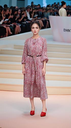 交叉小荷叶V领腰带长款连衣裙