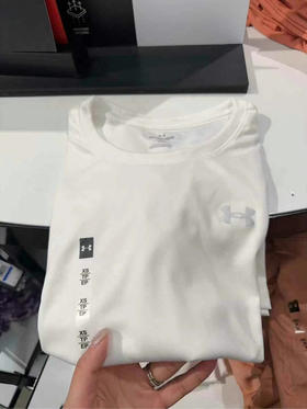 💰399/任意两件💥安德玛女士圆领速干短袖T恤，速干衣采用ISO-CHLL的冰感面料，让你在运动中保持干爽舒适～