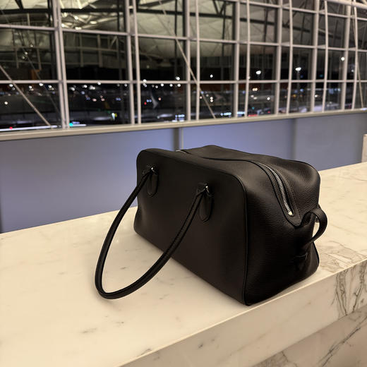 ROMI STUDIO“率性从容”100%牛皮荔枝纹手提保龄球包 RW24LP31448 商品图0