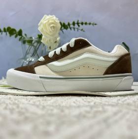 Vans KnuSkool白棕男女同款休闲时尚百搭胖胖面包板鞋VN0009QCBLU