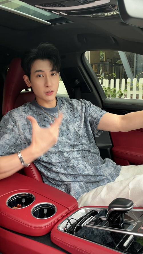 T2629夏季高级感新款韩版渐变磨破烫钻圆领短袖T恤潮流宽松情侣上衣 商品图0