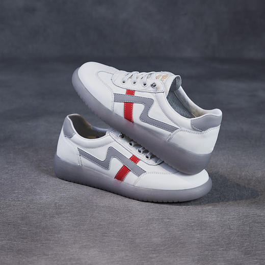 真皮德训小白鞋，牛筋软底牛皮休闲板鞋 ZM258287 商品图3