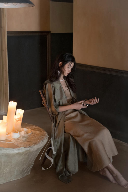 Phaedo  古绿金/暮金色宫廷袖真丝外套 商品图0