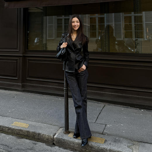 ROMI STUDIO“率性从容”100%牛皮荔枝纹手提保龄球包 RW24LP31448 商品图3