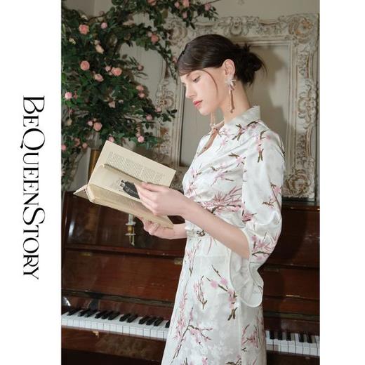 余潇潇【东方雅韵】2025春装新款气质长款轻奢复古系带印花套装裙 商品图3