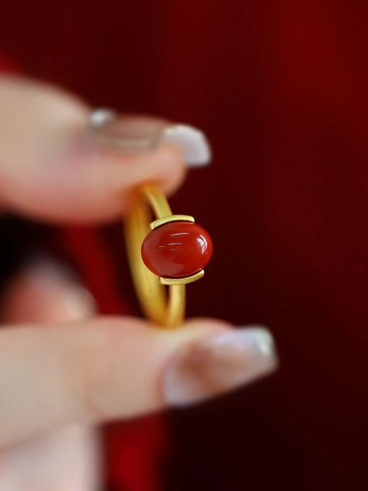 【敦煌朱颜醉南红戒指】s925银戒指 南红玛瑙 时尚女士饰品镀金椭圆蛋面配饰手饰 商品图4