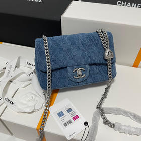 CHANE*香奶奶 23P系列 山茶花印花爱心调节扣银链条 牛仔布 翻盖包单肩斜挎包 女款 蓝色（HH）