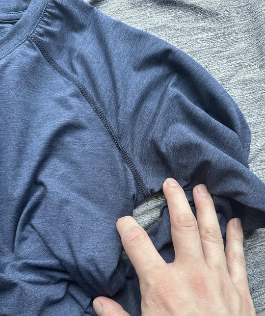 女款全新正品Gap弹力透气瑜伽服T恤速干长袖运动T恤, 25年新款美单女款 官网40美金左右 四个色，越南产 商品图4