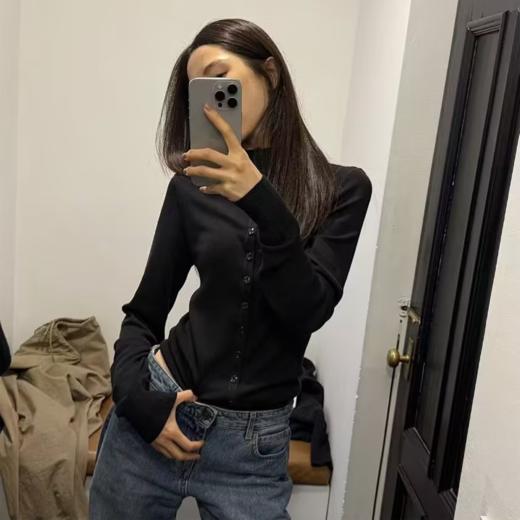 ROMI STUDIO“优雅随性”100%超细水溶羊毛轻盈柔软开衫RW24LST1208 商品图0