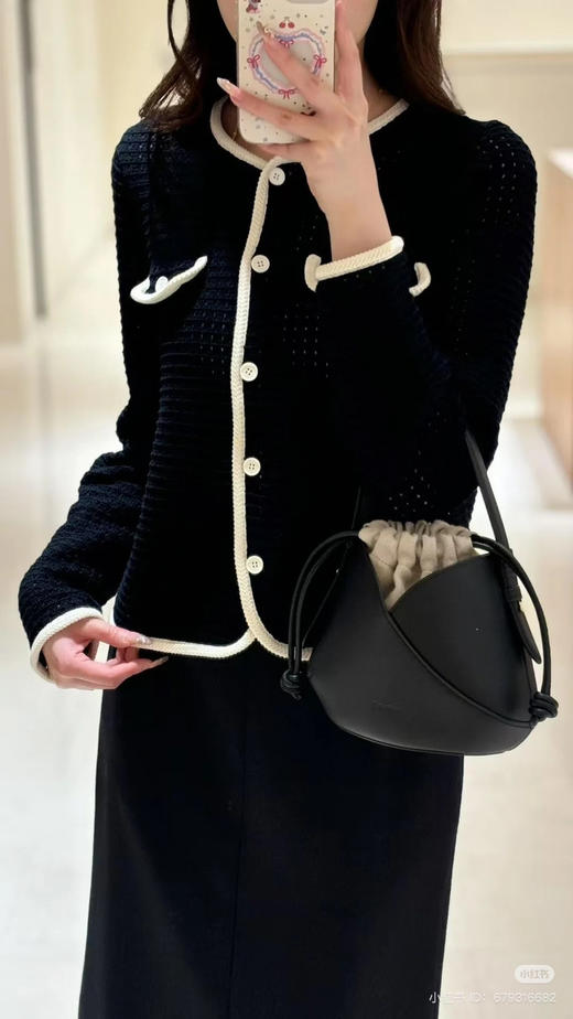 310-2 独家圆正 小禾 黑白撞色口袋开衫 商品图4