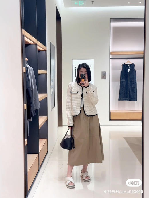 310-2 独家圆正 小禾 黑白撞色口袋开衫 商品图12