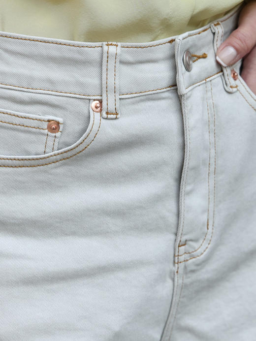 TYNVIE 水洗缝线直筒牛仔裤 - 白色 商品图8