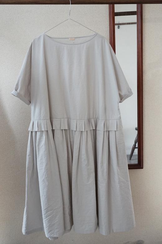 apuntob 棉质褶边装饰船领中袖连衣裙 商品图0