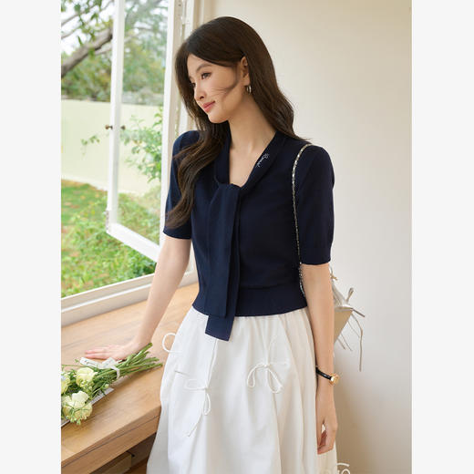 【限时秒杀】复古小众设计绑带V领短款短袖T恤女薄款针织衫V0450193 商品图4