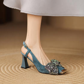 【预售5天】新款夏季包头凉鞋复古后空水钻蝴蝶结高跟单鞋女LD&7308