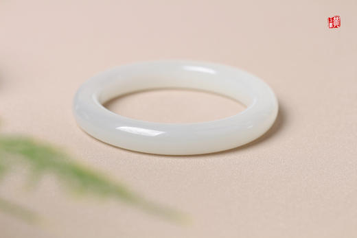 和田玉烟青玉手镯 圈口：56.5mm 商品图2